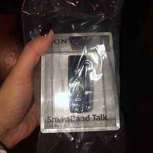 BRAND NEW STILL IN BOX, Sony Smart Band Talk